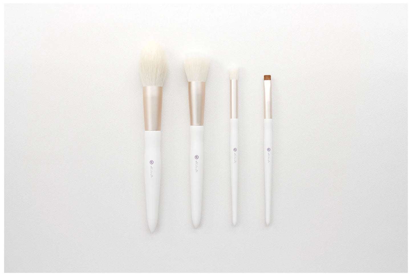 花占堂の化粧筆「花薬欄(かやくらん)」